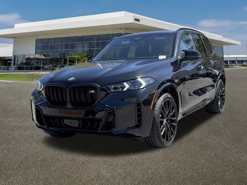 Certified 2026 BMW X5 M60i w/ Climate Comfort Package AWD/4WD image 4