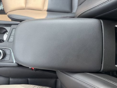 Used 2024 Cadillac XT6 Premium Luxury w/ LPO, Floor Liner Package AWD/4WD image 32