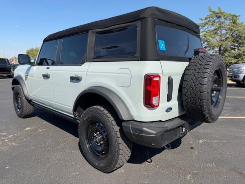 Used 2023 Ford Bronco Black Diamond AWD/4WD image 5