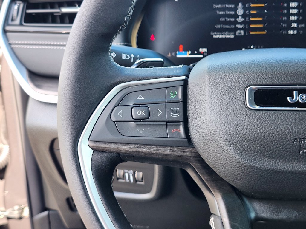 New 2026 Jeep Grand Cherokee Altitude AWD/4WD image 30