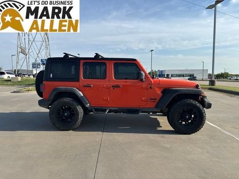 Used 2018 Jeep Wrangler Unlimited Sport S AWD/4WD image 6