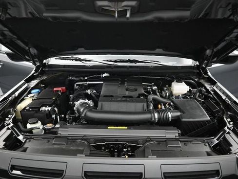 New 2026 Nissan Frontier SV w/ All-Weather Content Package AWD/4WD image 29
