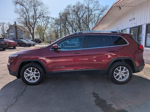 Used 2015 Jeep Cherokee Latitude w/ Comfort/Convenience Group image 4