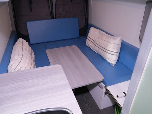 Used 2021 Mercedes-Benz Sprinter 2500 image 43