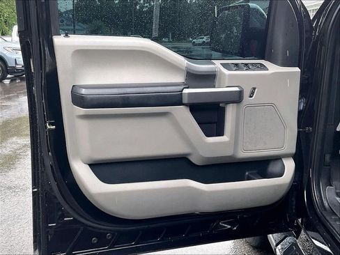Used 2020 Ford F150 XLT w/ Equipment Group 301A Mid RWD image 9