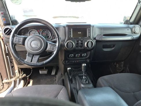 Used 2014 Jeep Wrangler Unlimited Sport w/ Quick Order Package 24S AWD/4WD image 7