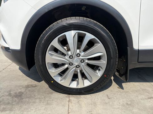 Used 2018 Buick Encore Preferred AWD/4WD image 21