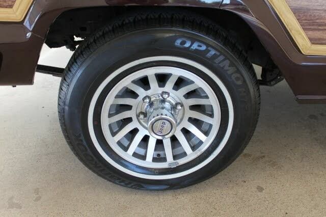 Used 1989 Jeep Grand Wagoneer AWD/4WD image 30