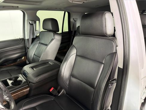 Used 2017 Chevrolet Tahoe LT w/ LT Signature Package AWD/4WD image 13