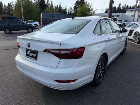 Used 2021 Volkswagen Jetta SE FWD image 8