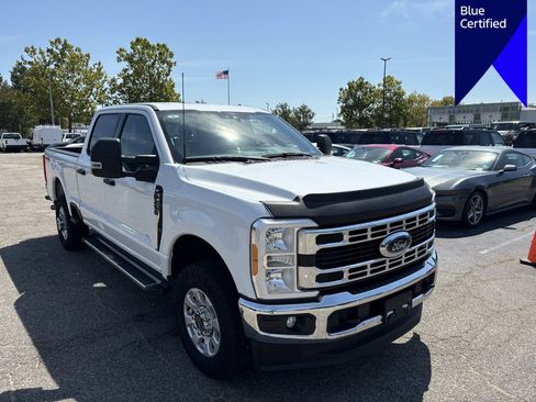 Used 2023 Ford F250 XLT w/ FX4 Off-Road Package AWD/4WD image 3