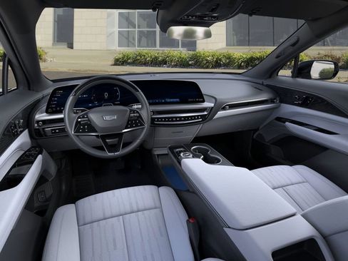 New 2026 Cadillac Lyriq Luxury image 15