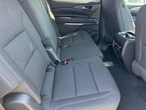 New 2026 Chevrolet Traverse LT FWD image 9