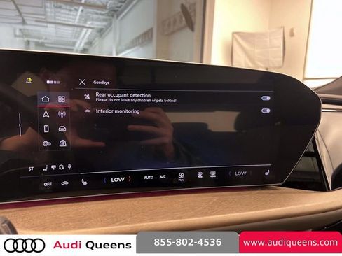 Used 2025 Audi Q5 Premium Plus w/ Premium Plus AWD/4WD image 27