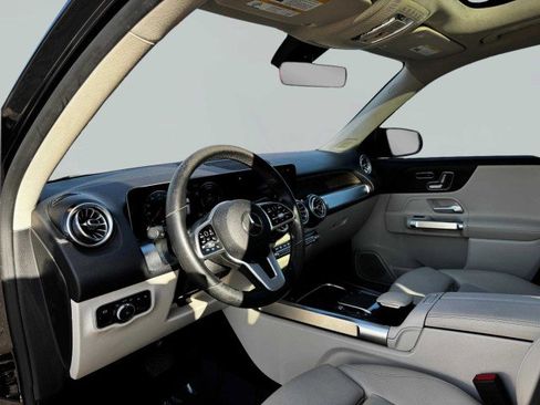 Used 2021 Mercedes-Benz GLB 250 image 20