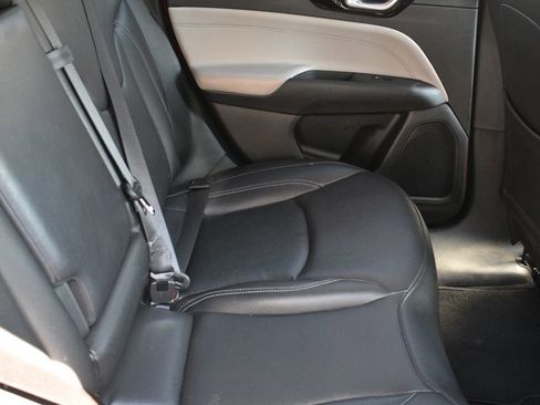 Used 2025 Jeep Compass Limited AWD/4WD image 30