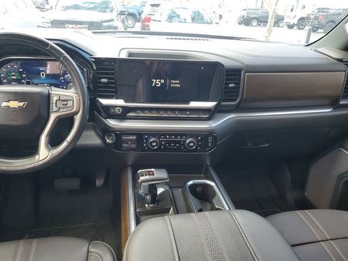 Used 2023 Chevrolet Silverado 1500 High Country image 14