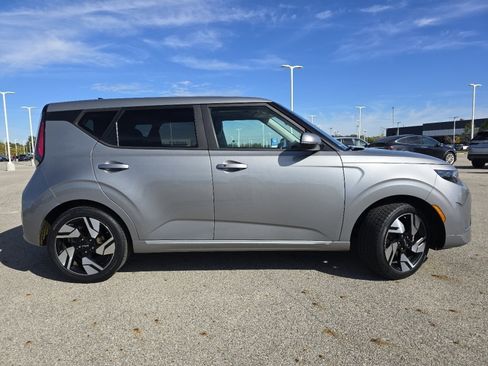 Used 2023 Kia Soul GT-Line image 20
