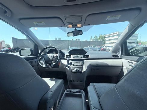 Used 2013 Honda Odyssey Touring image 14