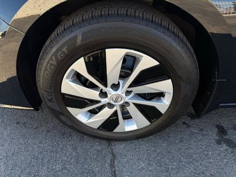 Certified 2025 Nissan Altima 2.5 S image 8