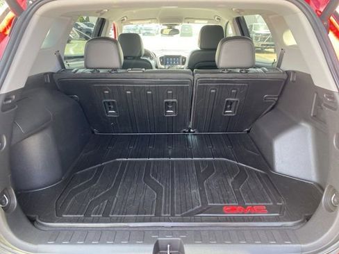 Used 2022 GMC Terrain SLT w/ Infotainment Package II AWD/4WD image 34