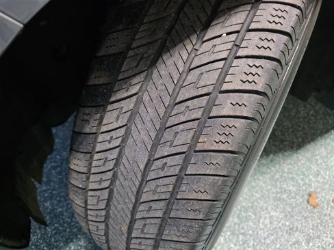 Used 2021 Ford Edge SEL w/ Cargo Accessory Package image 13