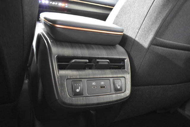 Certified 2024 Nissan Ariya AWD image 29