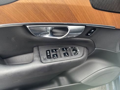 Used 2025 Volvo XC90 B5 Plus w/ Protection Package Premier image 20