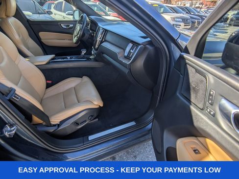 Used 2021 Volvo XC60 T5 Inscription w/ Protection Package Premier FWD image 12
