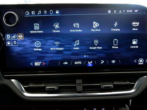 Certified 2025 Chevrolet Equinox EV LT image 19