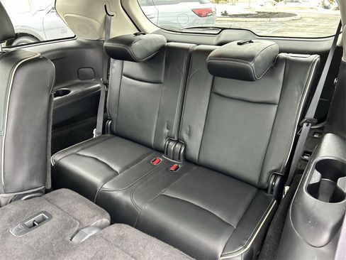 Used 2019 INFINITI QX60 Luxe w/ Essential Package image 24