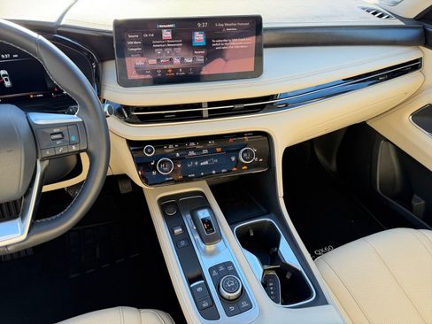 Certified 2025 INFINITI QX60 Sensory w/ Vision Package image 14