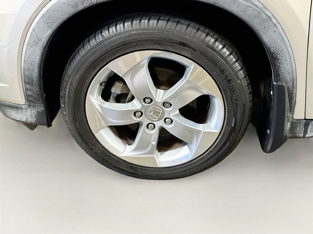 Used 2016 Honda HR-V EX image 39