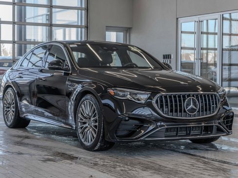 Used 2025 Mercedes-Benz E 53 AMG e 4MATIC Sedan image 21