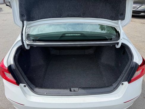 Used 2018 Honda Accord Sport image 17