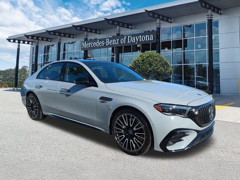 New 2026 Mercedes-Benz E 53 AMG e 4MATIC Sedan image 2