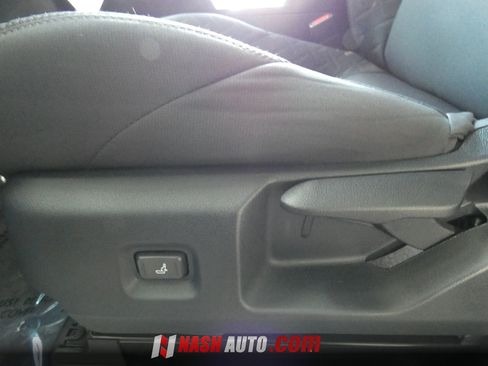 Used 2026 Toyota Tacoma SR5 AWD/4WD image 50