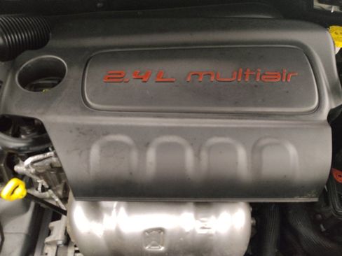 Used 2022 Jeep Compass Latitude w/ Mopar Graphics Package AWD/4WD image 30