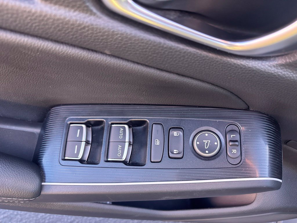 Used 2025 Honda Civic Sport image 17