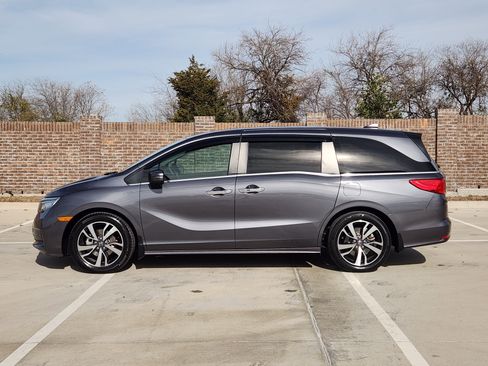 Certified 2023 Honda Odyssey Touring image 5