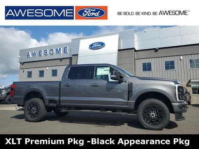 New 2025 Ford F250 XLT w/ Black Appearance Package