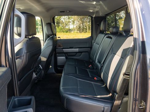 Used 2021 Ford F150 Lariat AWD/4WD image 14