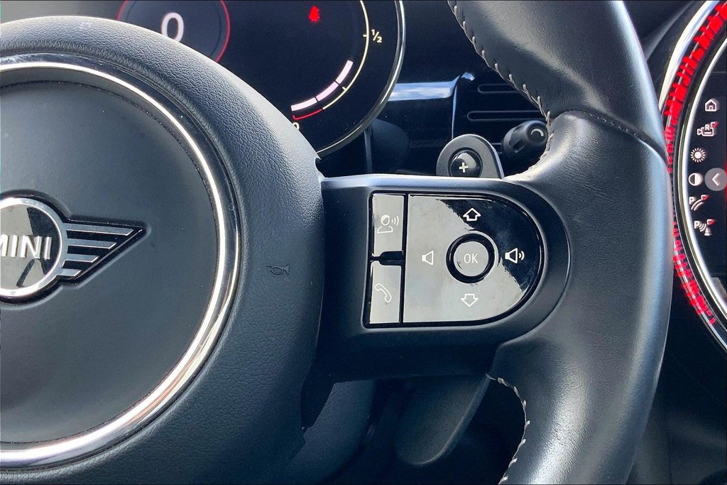 Used 2023 MINI Cooper S w/ Signature Upholstery Package FWD image 19