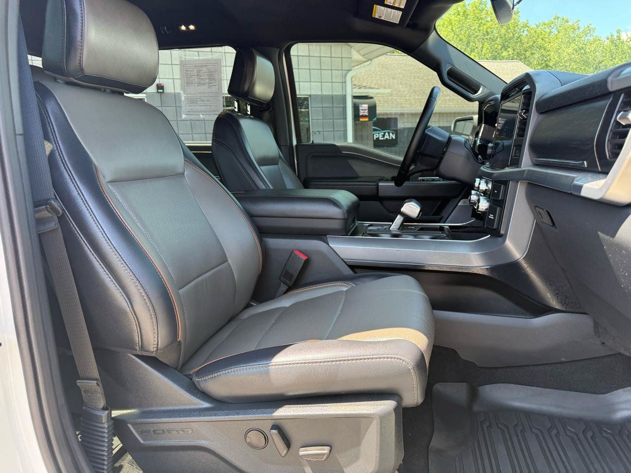Used 2025 Ford F150 Lariat AWD/4WD image 12