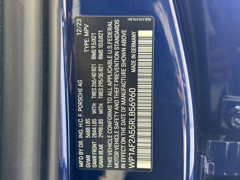 Certified 2024 Porsche Macan GTS image 35