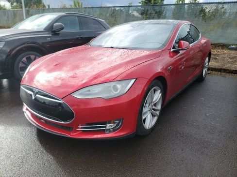 Used 2015 Tesla Model S 85D AWD/4WD image 4