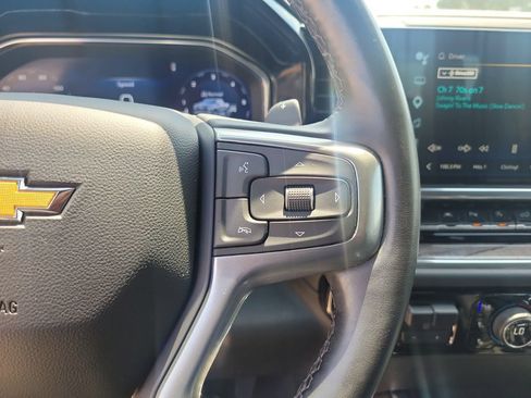 Used 2023 Chevrolet Silverado 1500 LTZ w/ Technology Package AWD/4WD image 23