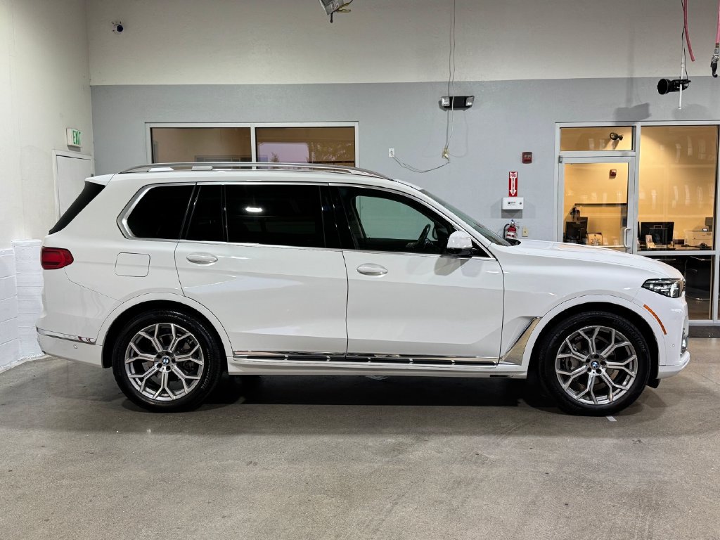 Used 2021 BMW X7 xDrive40i w/ Premium Package AWD/4WD image 4