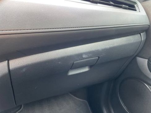 Used 2018 Honda HR-V LX image 27