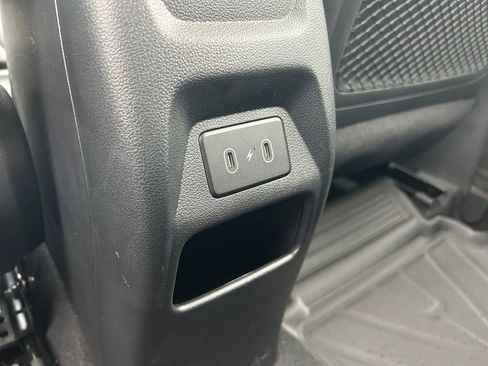 Certified 2024 Hyundai Venue SEL image 35